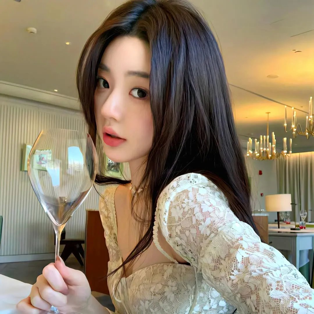 等爱的女神